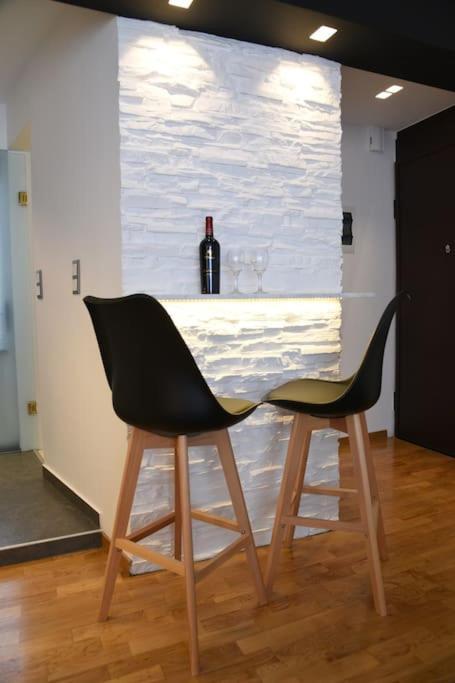 Syntagma Square, 30Sqm Nikis Luxurious Studio Athen Exterior foto