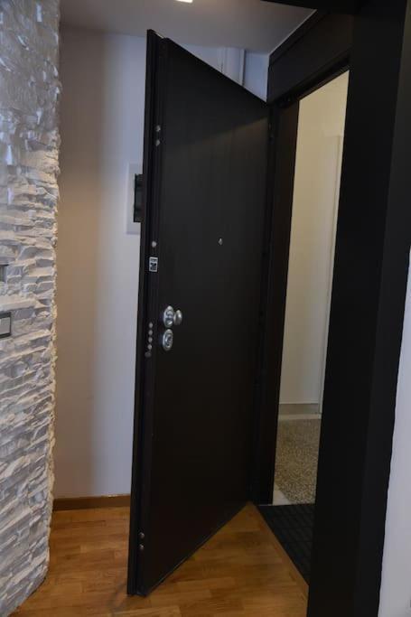 Syntagma Square, 30Sqm Nikis Luxurious Studio Athen Exterior foto