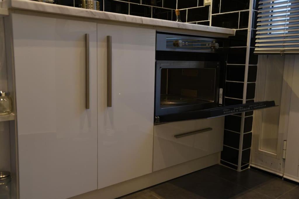 Syntagma Square, 30Sqm Nikis Luxurious Studio Athen Exterior foto