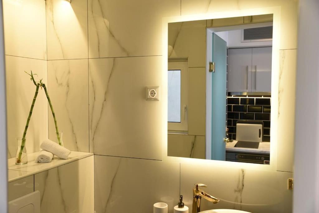 Syntagma Square, 30Sqm Nikis Luxurious Studio Athen Exterior foto